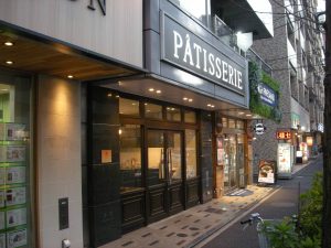 東京都新宿区山吹町２６１−５ トリオタワーセントラル 1階