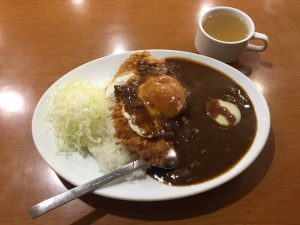 カツカレー＋目玉焼き