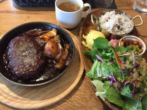 鉄板ビーフハンバーグセット