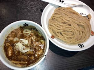 巖虎チャーシューつけ麺