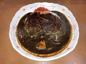 ブラックカツカレー