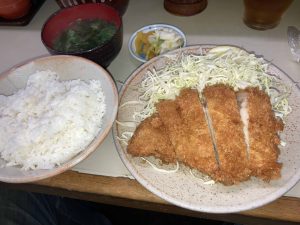 ロースカツ定食