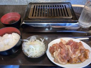 ランチAセット(ももとネックビートロ)