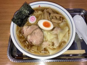 ワンタン麺